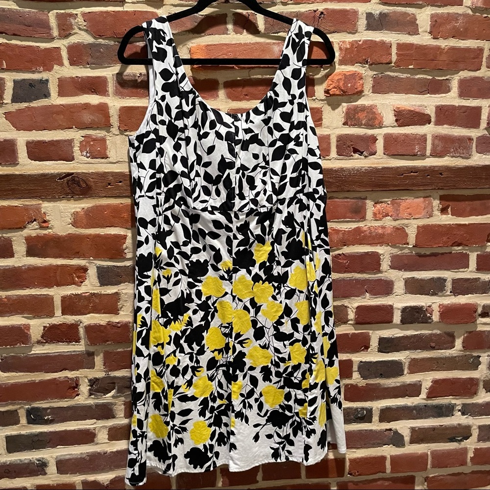 Nine West Black, White and Yellow flower fit and flare dress in size 14W